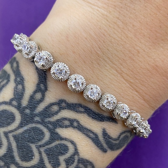 💛 Sterling Silver CZ Tennis Bracelet - Picture 3 of 6